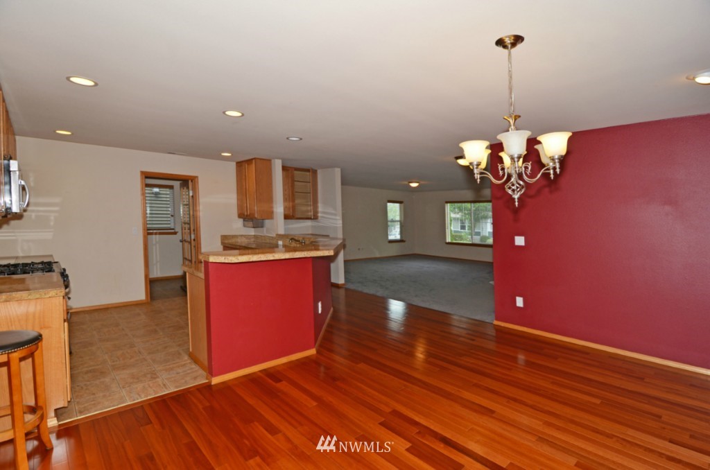 3916 153rd Place Southeast Bothell, WA 98012 - Photo 5 of 12