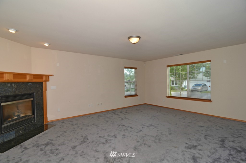 3916 153rd Place Southeast Bothell, WA 98012 - Photo 8 of 12