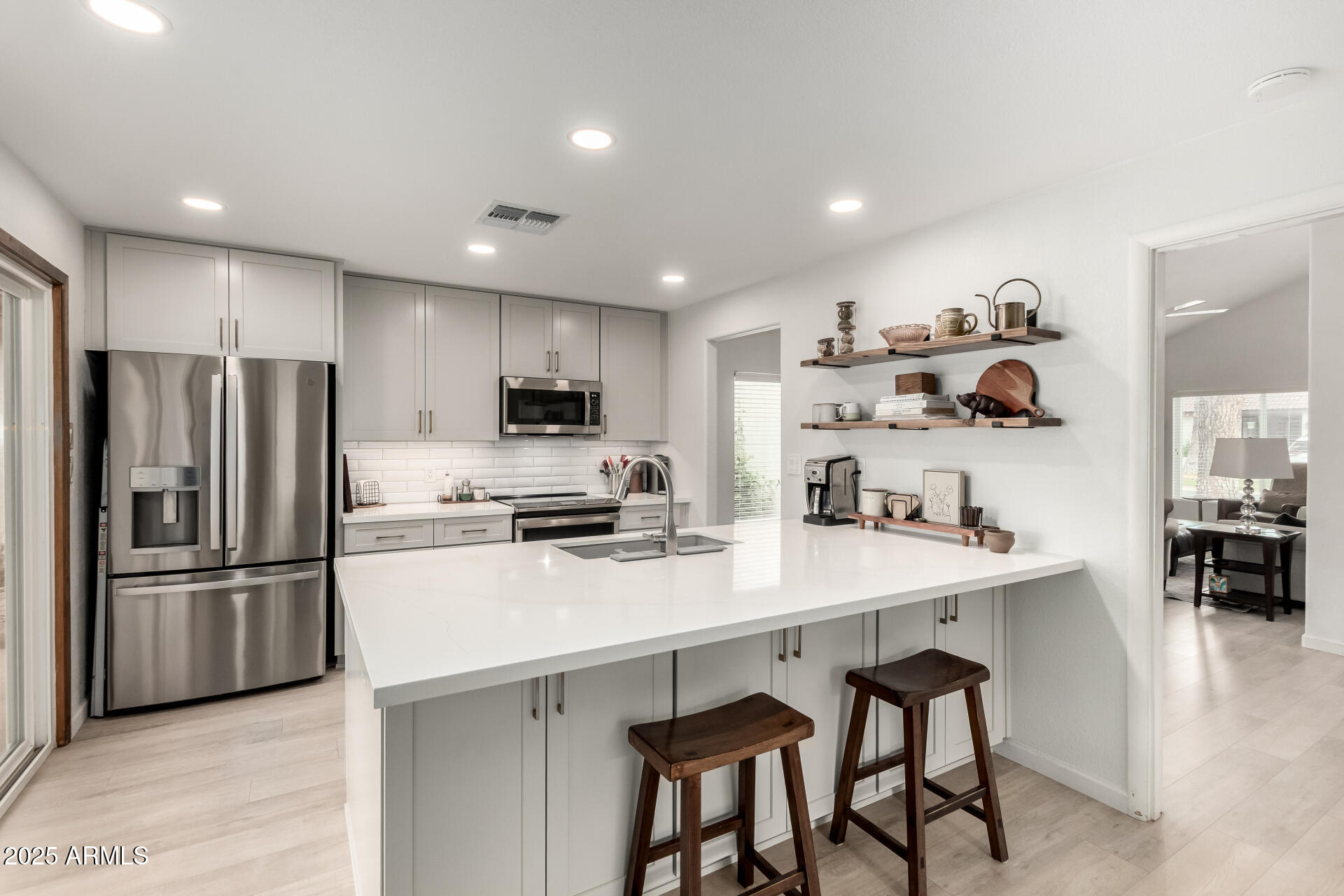 12210 South Potomac Street Phoenix, AZ 85044 - Photo 4 of 42 gorgeous updated kitchen