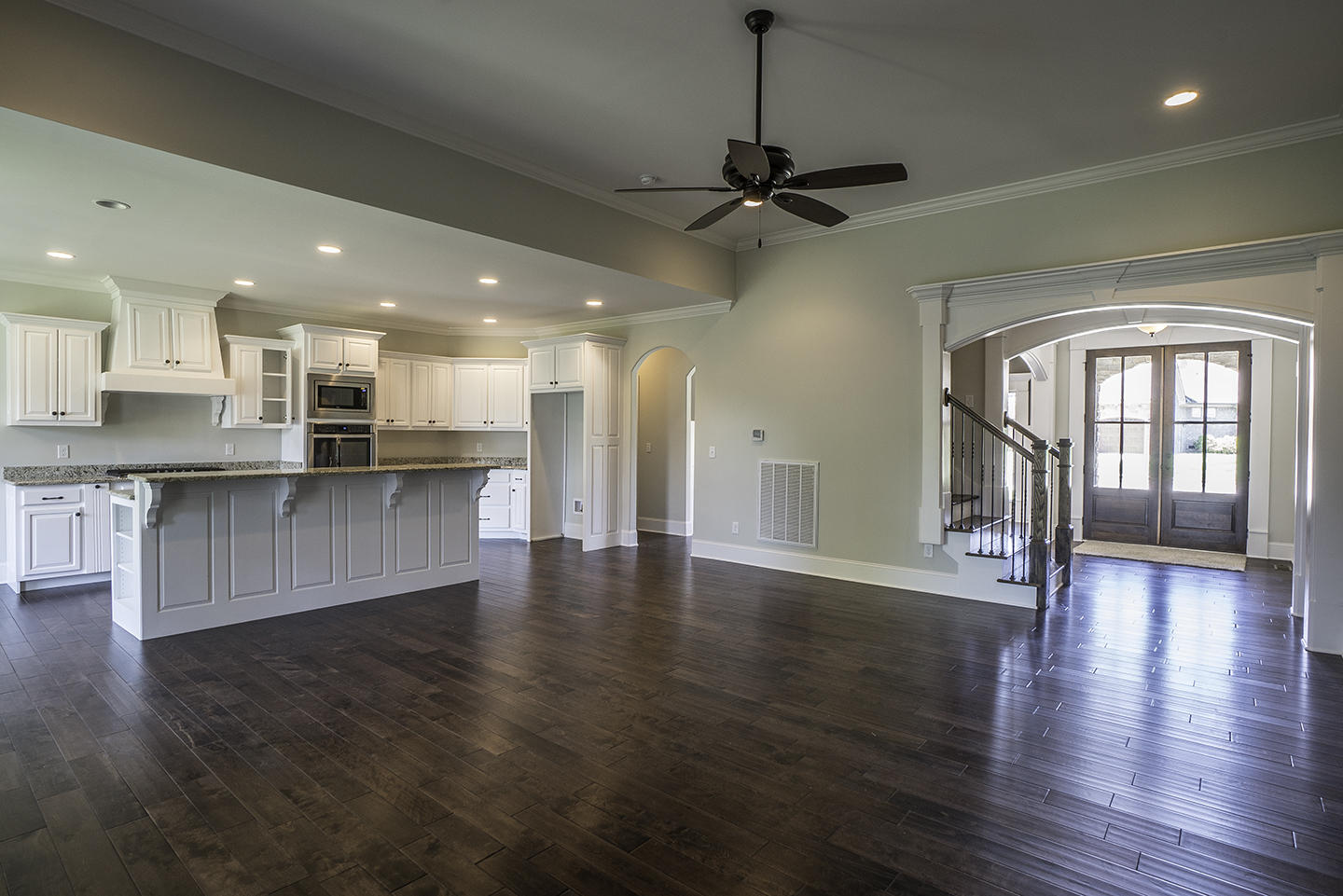 6447 Deep Canyon Road Hixson, TN 37343 - Photo 15 of 46 Kitchen & Entry