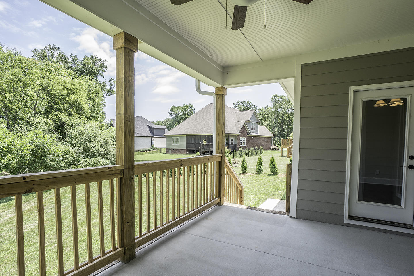 6447 Deep Canyon Road Hixson, TN 37343 - Photo 4 of 46 Back Deck 1