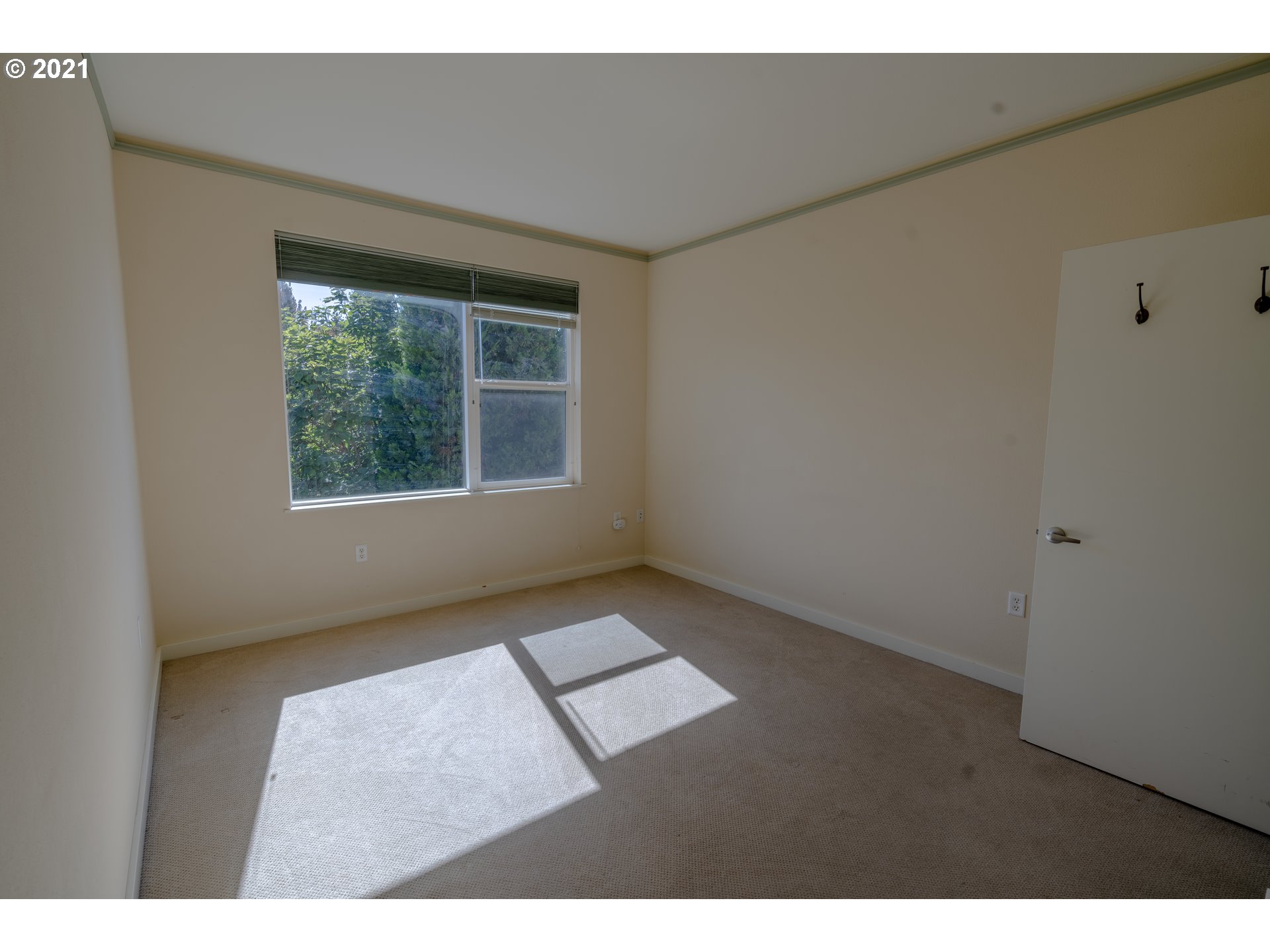 347 Rustic Place, Unit 28 Eugene, OR 97401 - Photo 12 of 17 Gallery Image 12