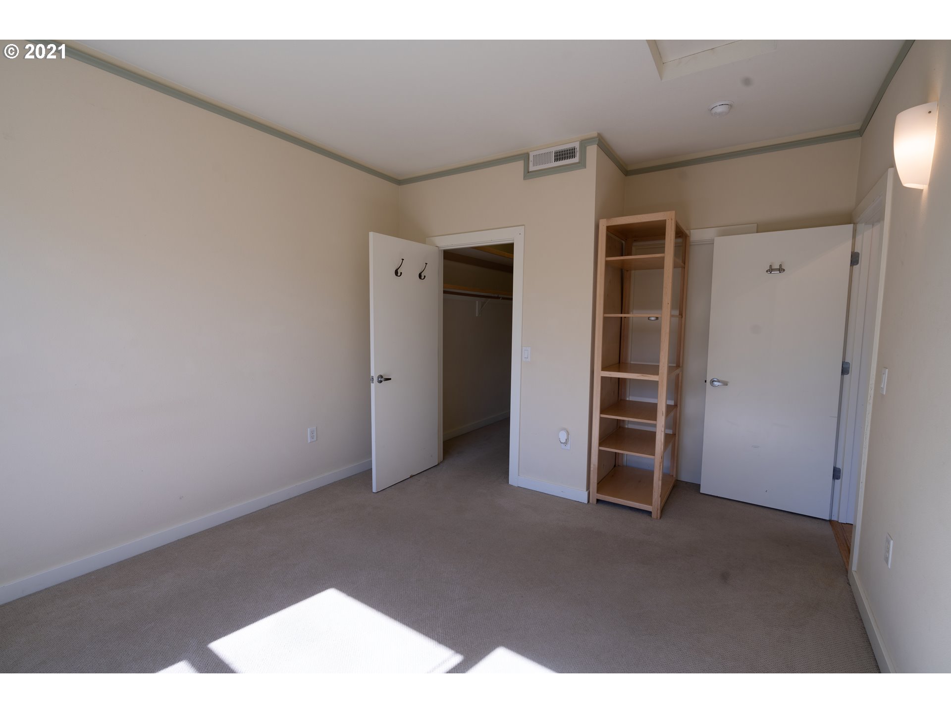 347 Rustic Place, Unit 28 Eugene, OR 97401 - Photo 13 of 17 Gallery Image 13