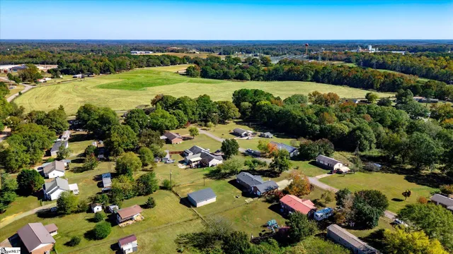 $250,000 | 109 Carson Drive, Starr, SC 29684