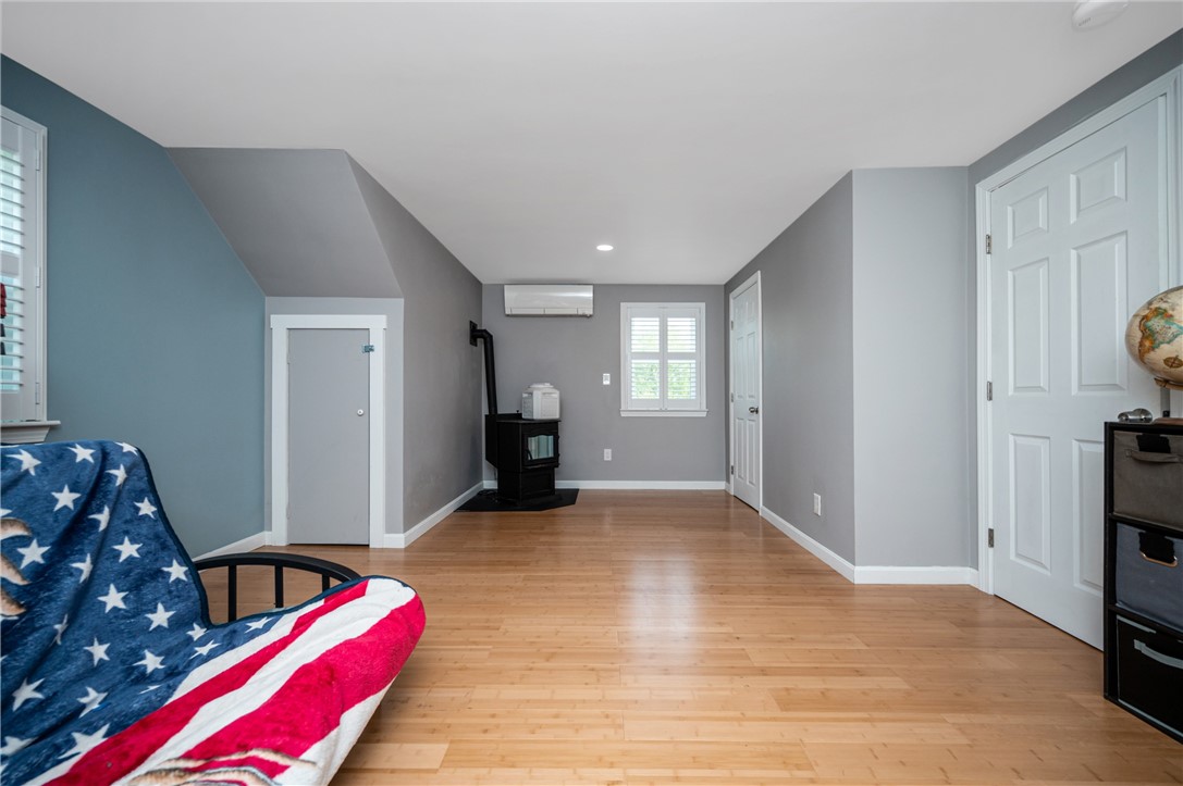 728 Stafford Road Tiverton, RI 02878 - Photo 11 of 21 Gallery Image 11