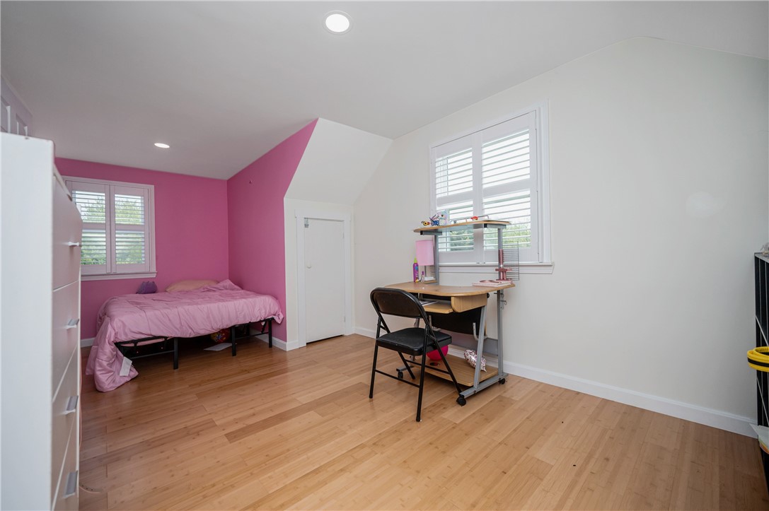 728 Stafford Road Tiverton, RI 02878 - Photo 15 of 21 Gallery Image 15