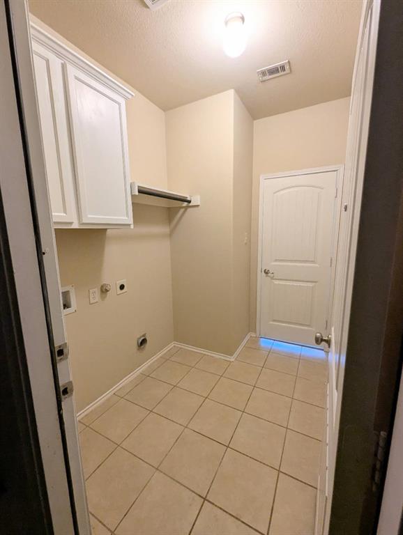 2110 Spruce Street Anna, TX 75409 - Photo 8 of 13 a view of walk in closet