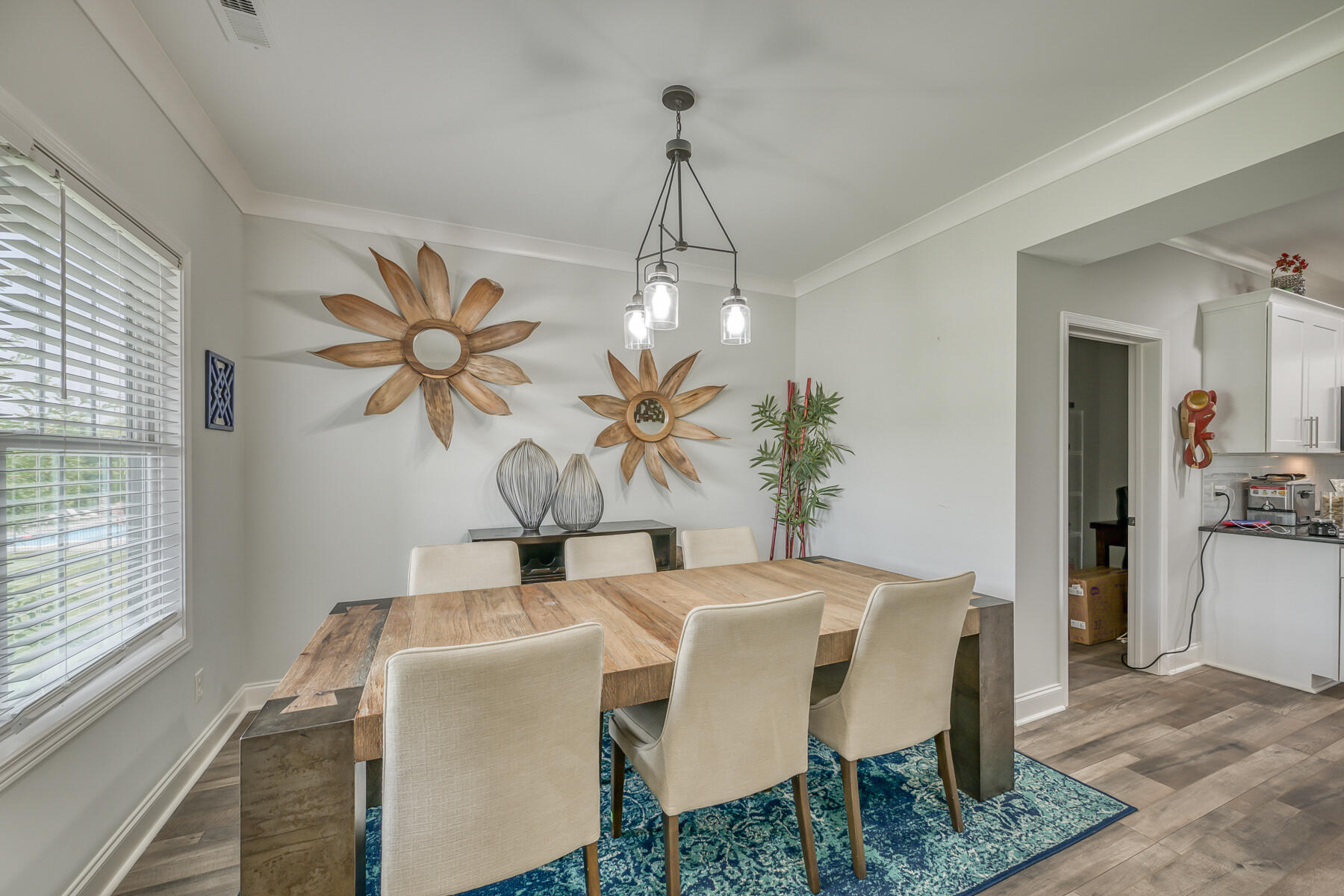 2772 Edinburgh Channel Road Kingsport, TN 37664 - Photo 8 of 27 Formal Dining