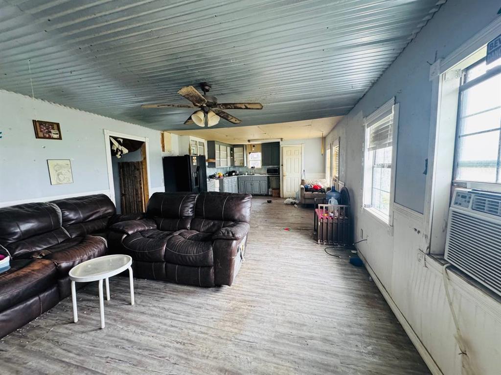 730 Warren Avenue Clyde, TX 79510 - Photo 2 of 10