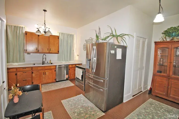 $254,900 | 121 North 7th Street, Boonville, IN 47601