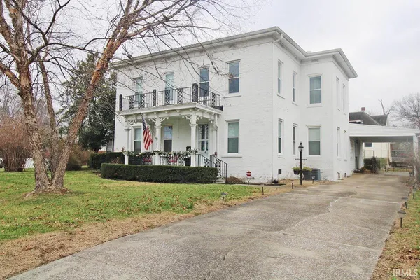 $254,900 | 121 North 7th Street, Boonville, IN 47601