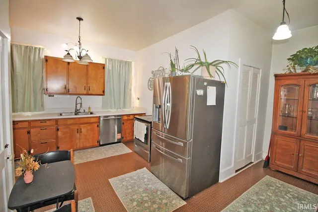 $264,900 | 121 North 7th Street, Boonville, IN 47601