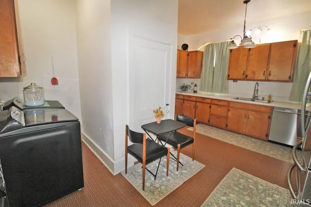 $264,900 | 121 North 7th Street, Boonville, IN 47601