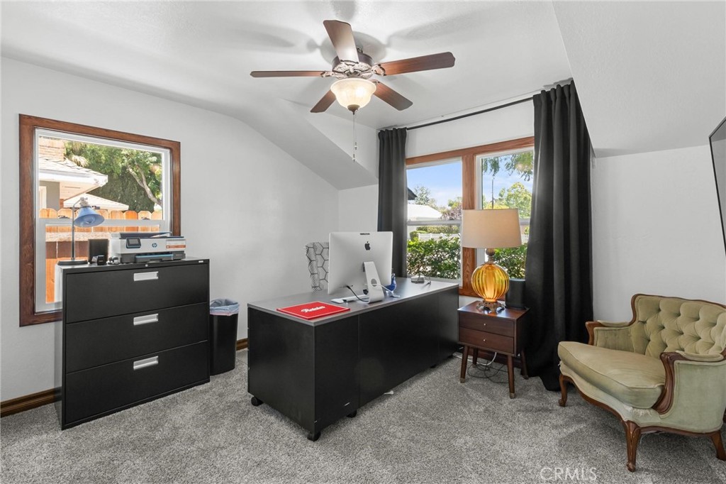 5545 Tower Riverside, CA 92506 - Photo 31 of 70