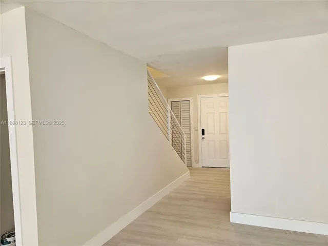 $6,000 | 834 Raymond Street, Miami Beach, FL 33141