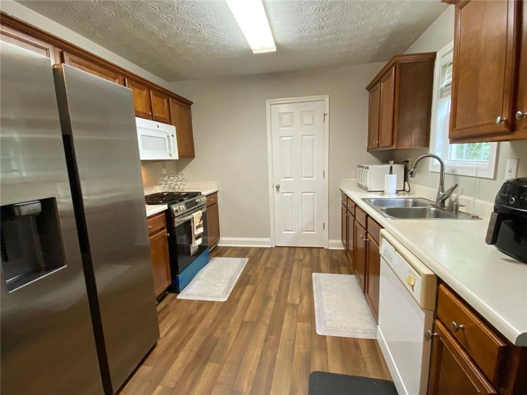 107 Providence Run Dallas, GA 30157 - Photo 10 of 44