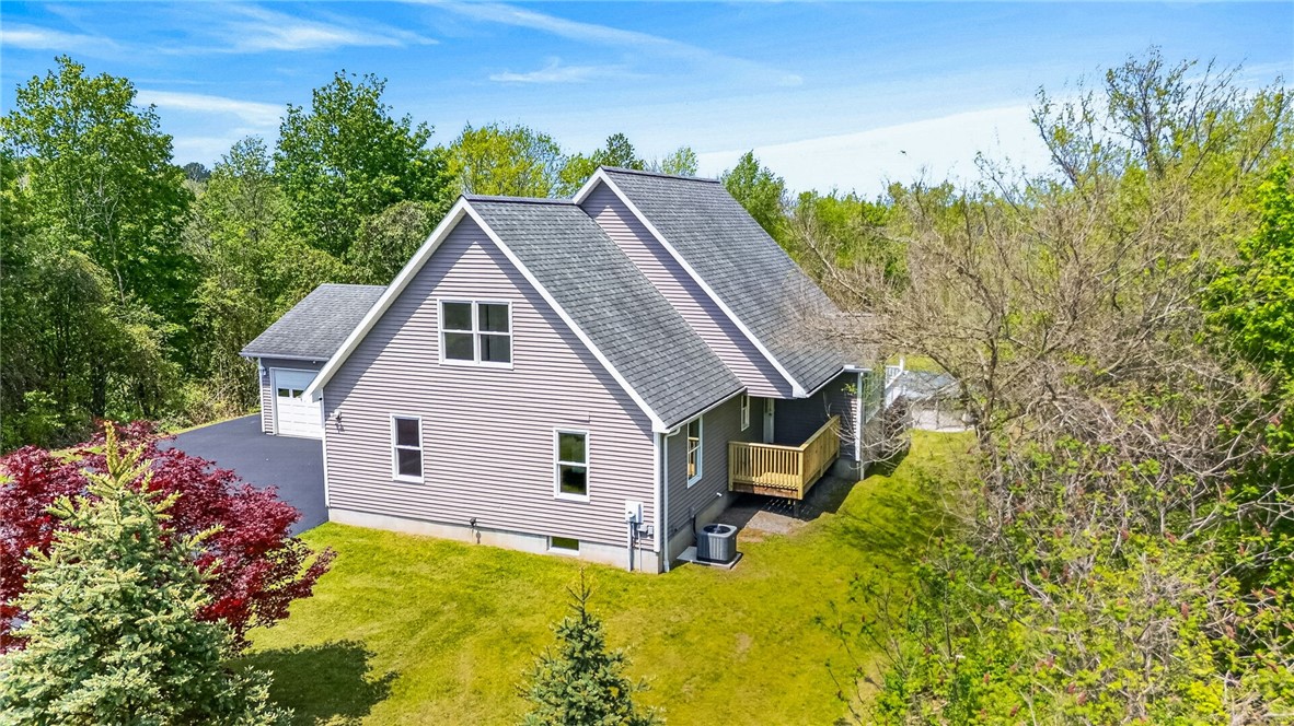 1157 Stafford Road Palmyra, NY 14522 - Photo 1 of 33