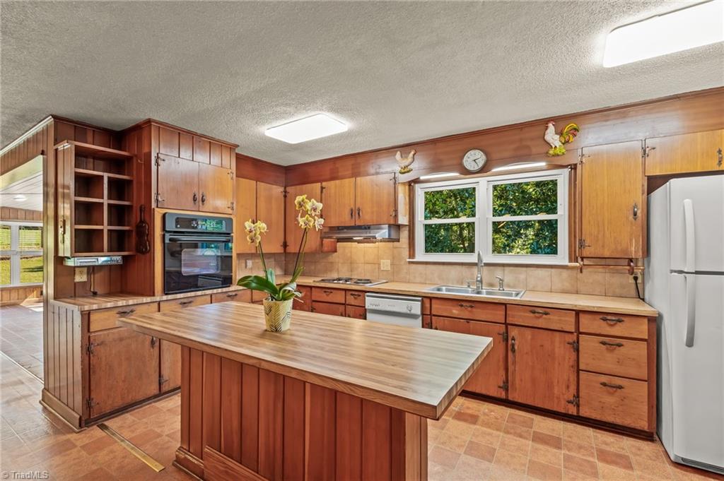 1520 Brims Grove Road Pinnacle, NC 27043 - Photo 15 of 49