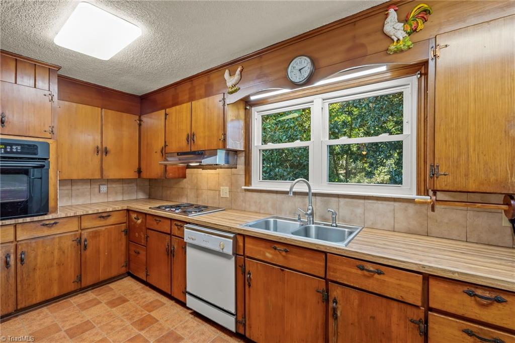 1520 Brims Grove Road Pinnacle, NC 27043 - Photo 16 of 49