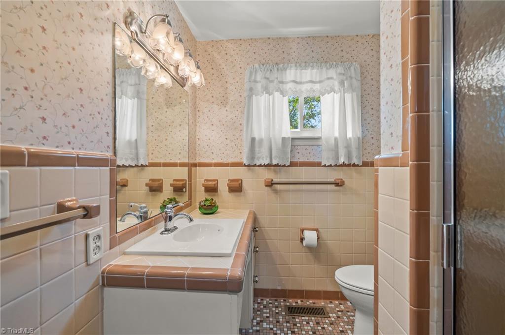 1520 Brims Grove Road Pinnacle, NC 27043 - Photo 36 of 49