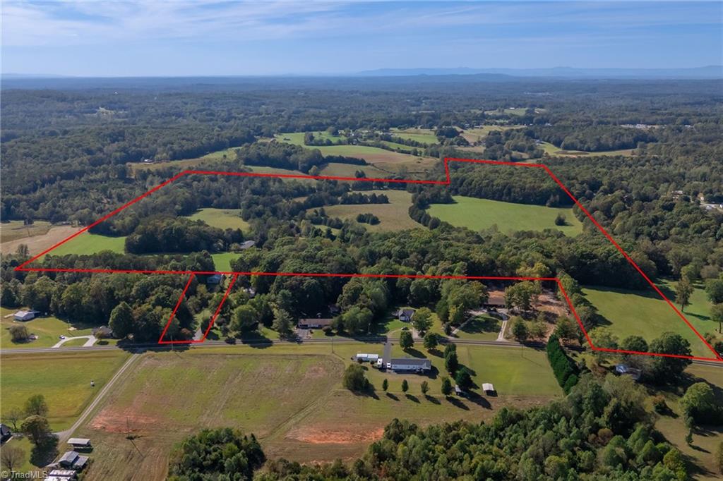 1520 Brims Grove Road Pinnacle, NC 27043 - Photo 5 of 49