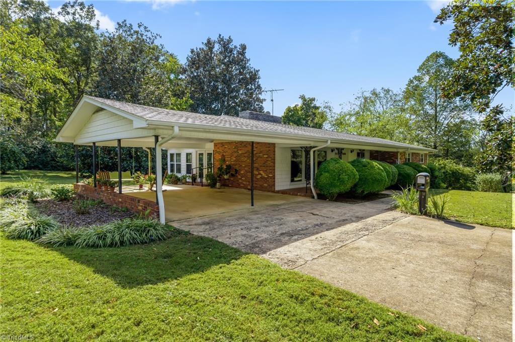 1520 Brims Grove Road Pinnacle, NC 27043 - Photo 6 of 49