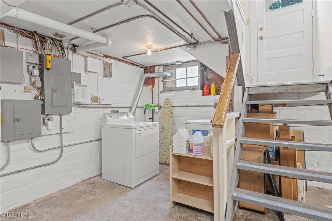 3294 Clarendon Road Cleveland, OH 44118 - Photo 28 of 32 Gallery Image 28