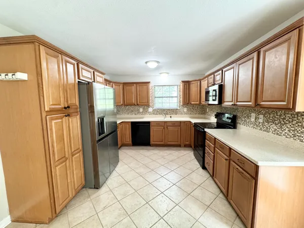 $299,900 | 120 Palmetto Drive, Crestview, FL 32539