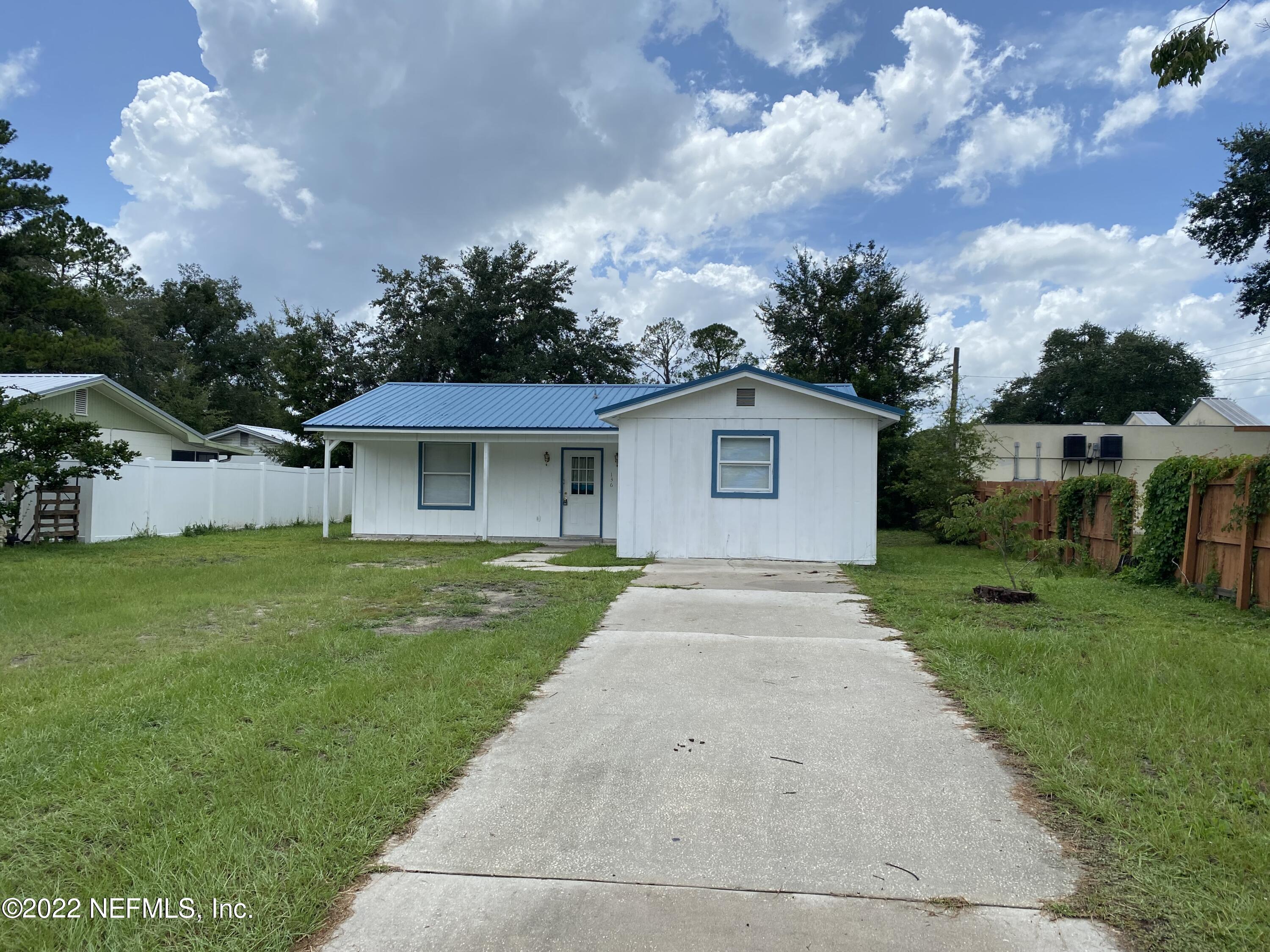 136 Park Road Interlachen, FL 32148 - Photo 25 of 28 Front of home