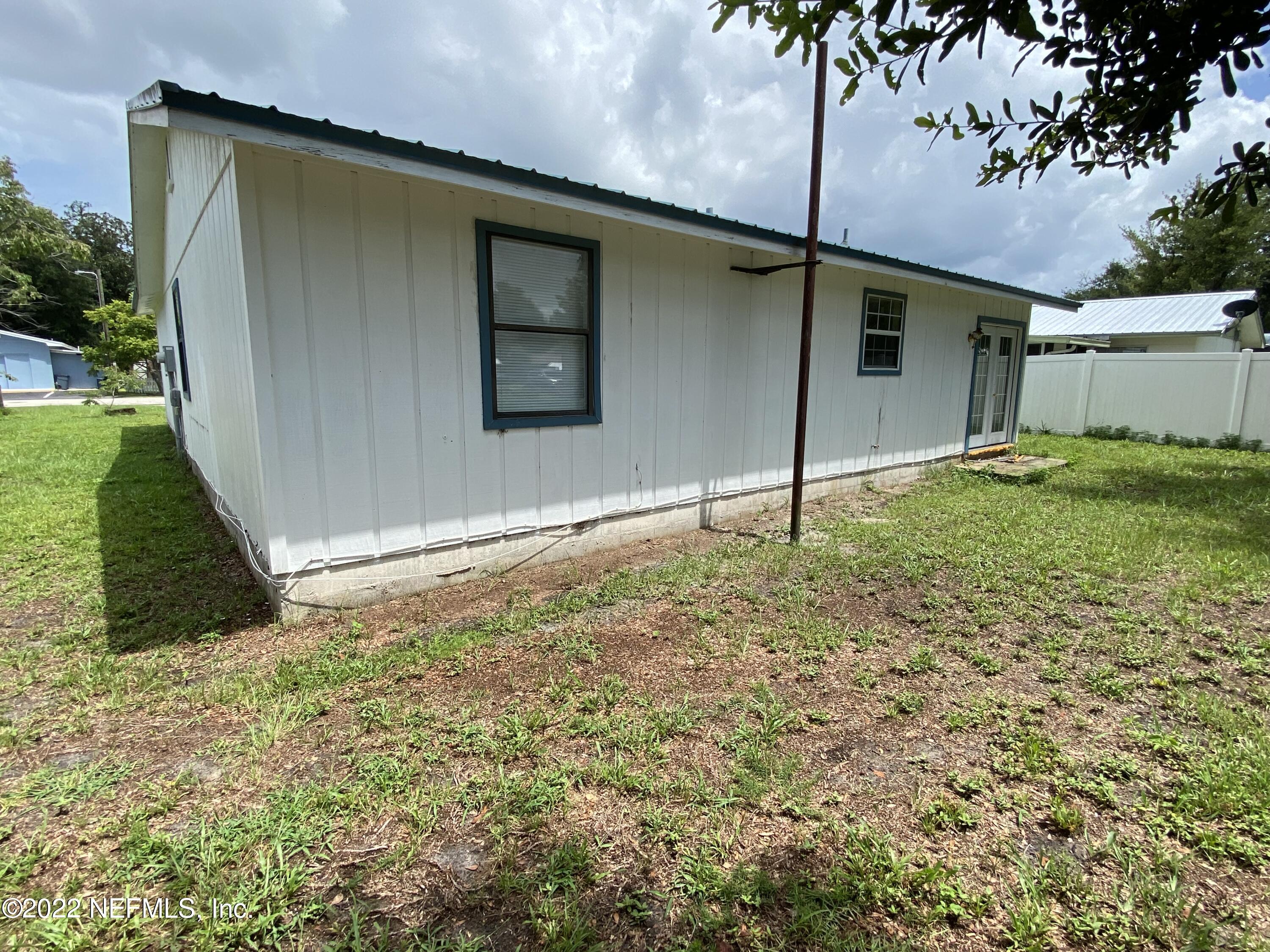 136 Park Road Interlachen, FL 32148 - Photo 26 of 28 Back of home