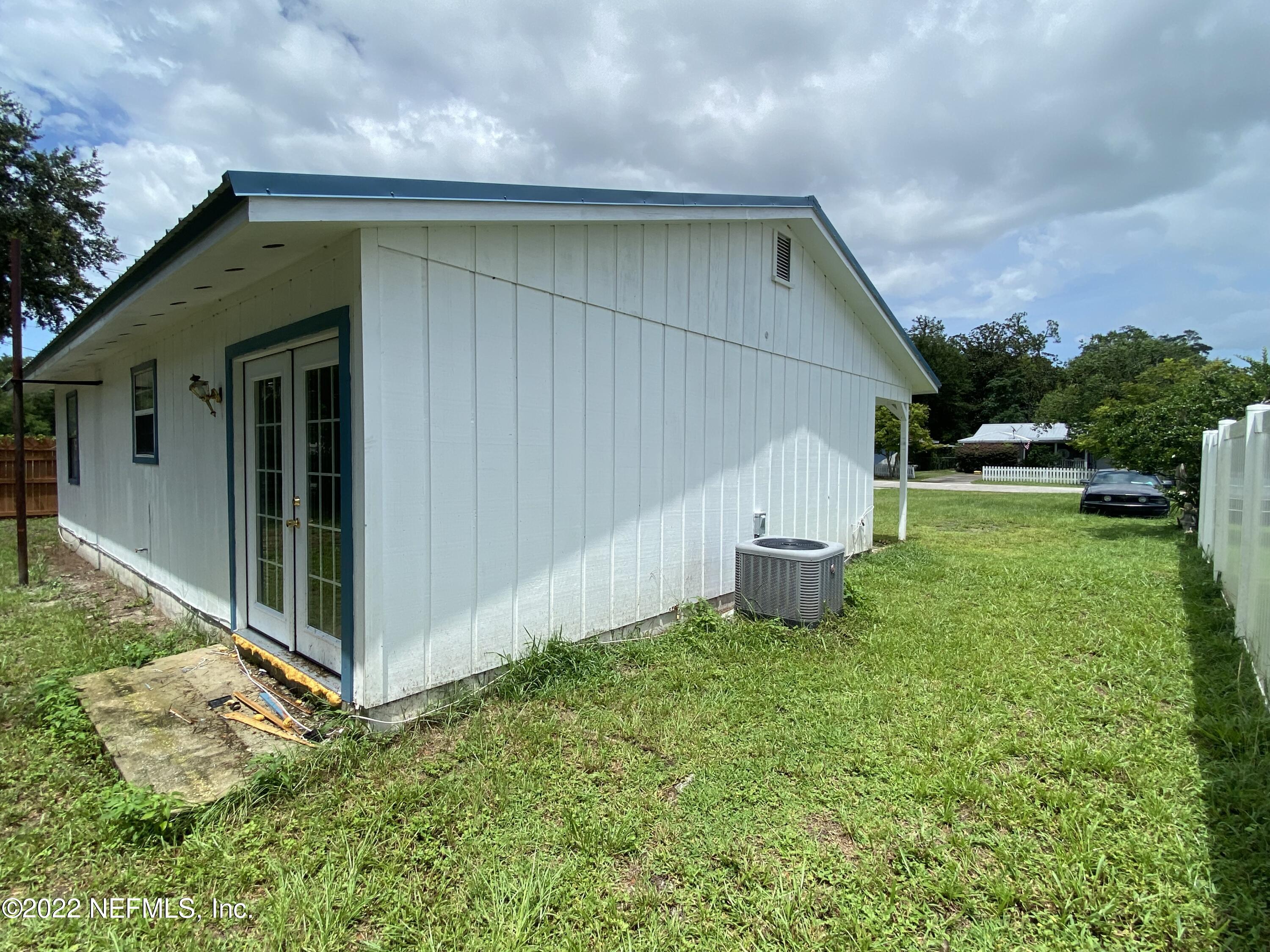 136 Park Road Interlachen, FL 32148 - Photo 27 of 28 Side of home