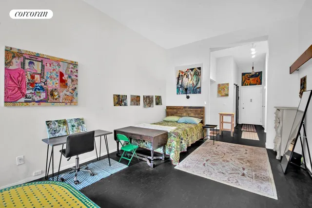 $575,000 | 23 Waverly Place, Unit 4W | Greenwich Village
