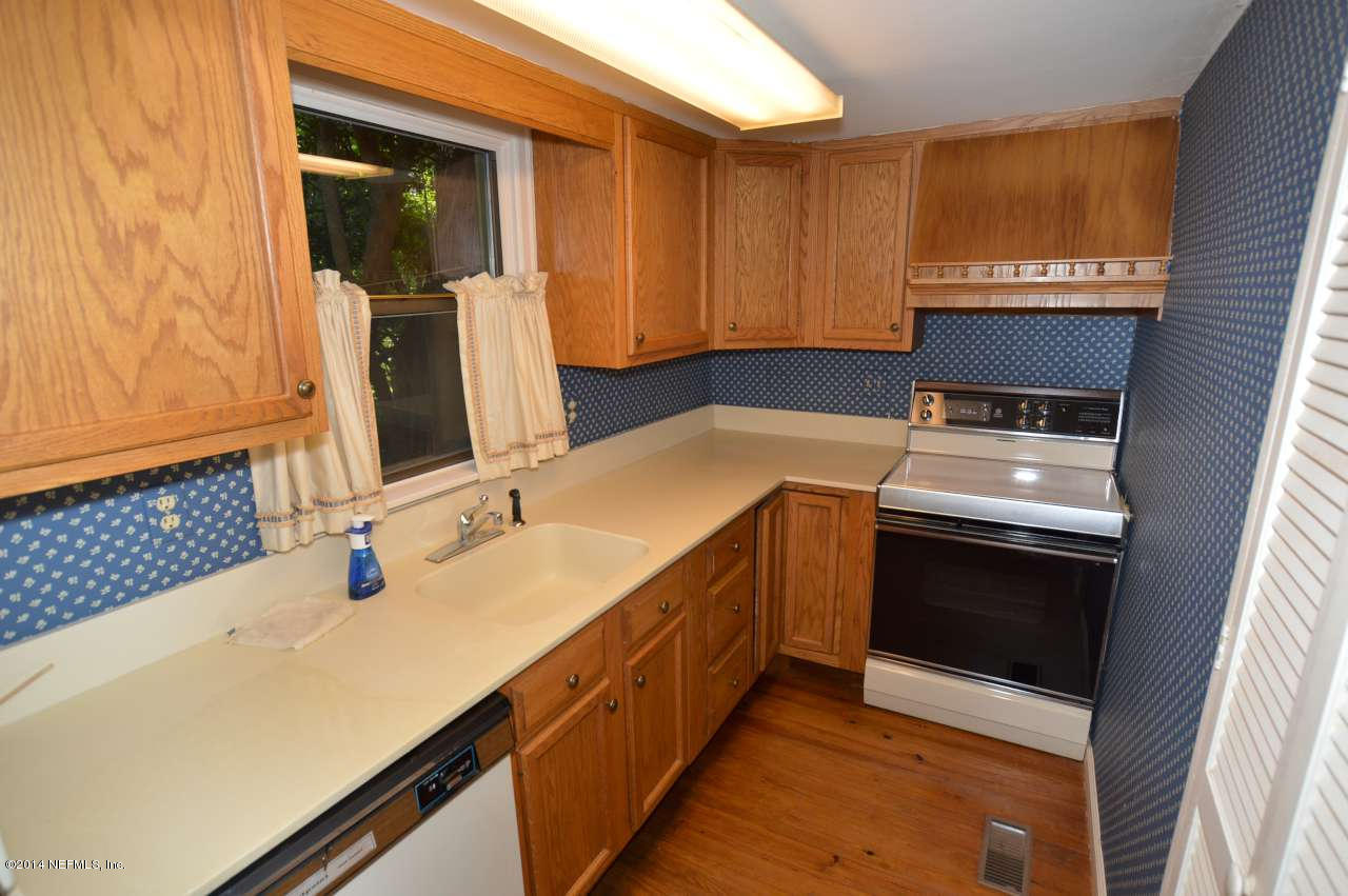 107 River Road Orange Park, FL 32073 - Photo 34 of 59 Guest House Kitchen