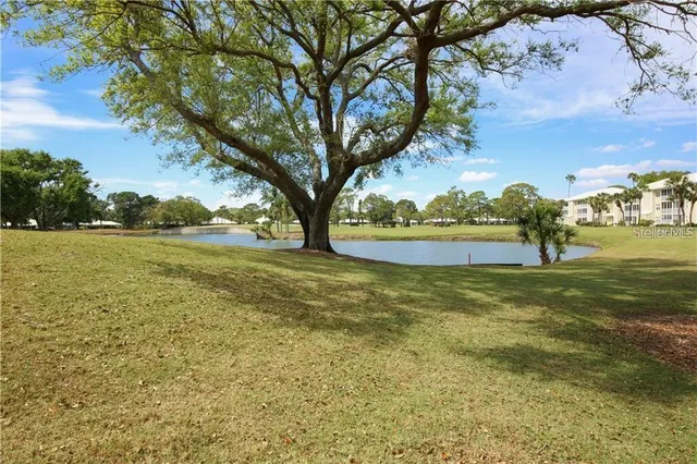 $1,525 | 437 Cerromar Lane, Unit 315, Venice, FL 34293