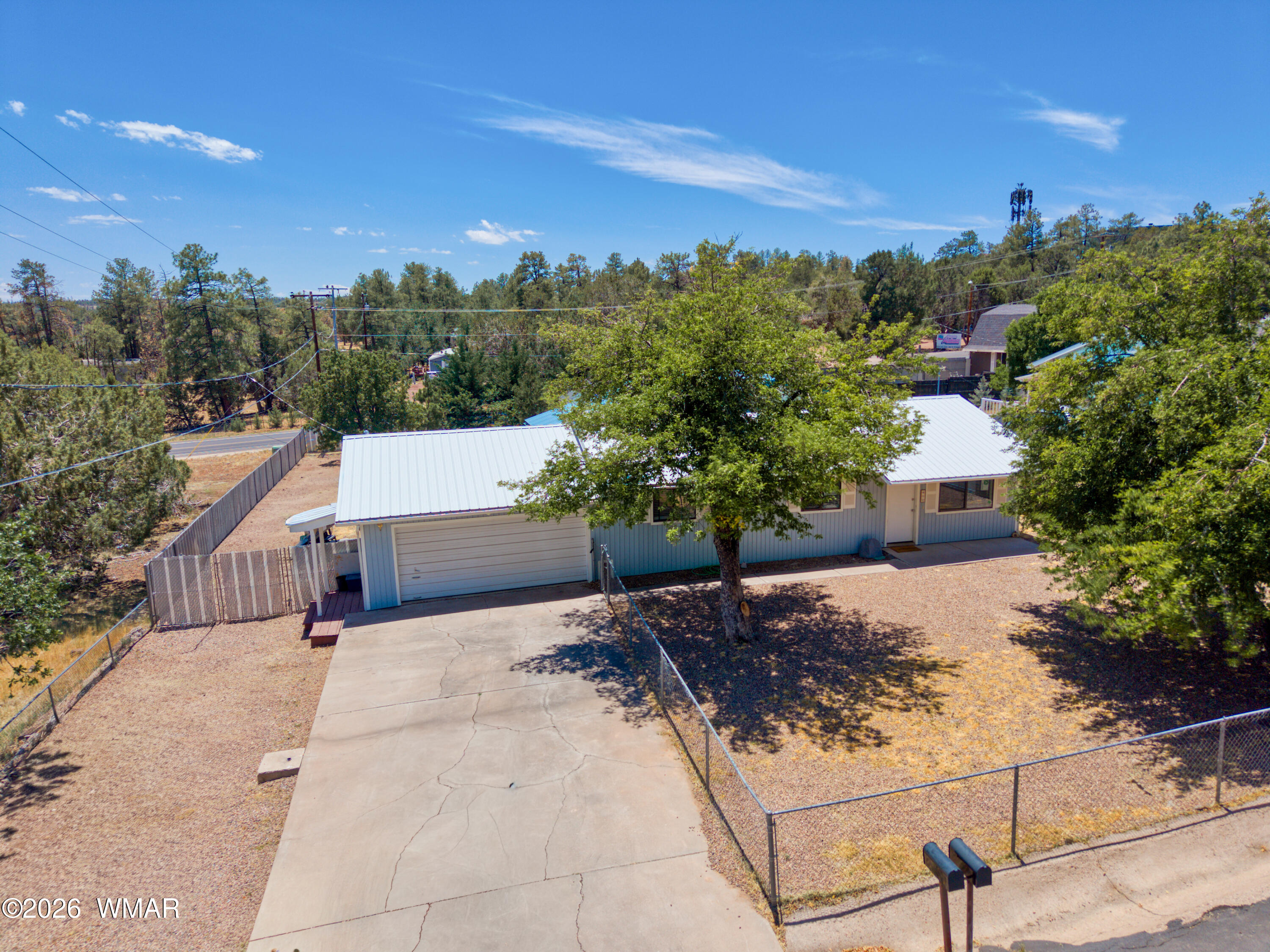 411 West Stratton Show Low, AZ 85901 - Photo 31 of 47 a view of a terrace