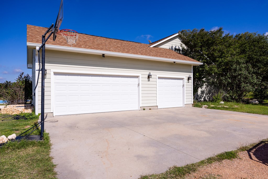 272 Schaper Road Fredericksburg, TX 78624 - Photo 39 of 41
