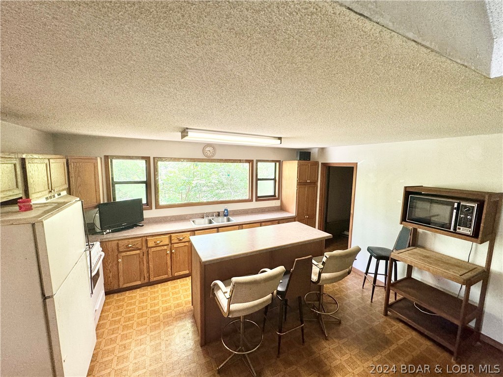 Spacious room in the kitchen