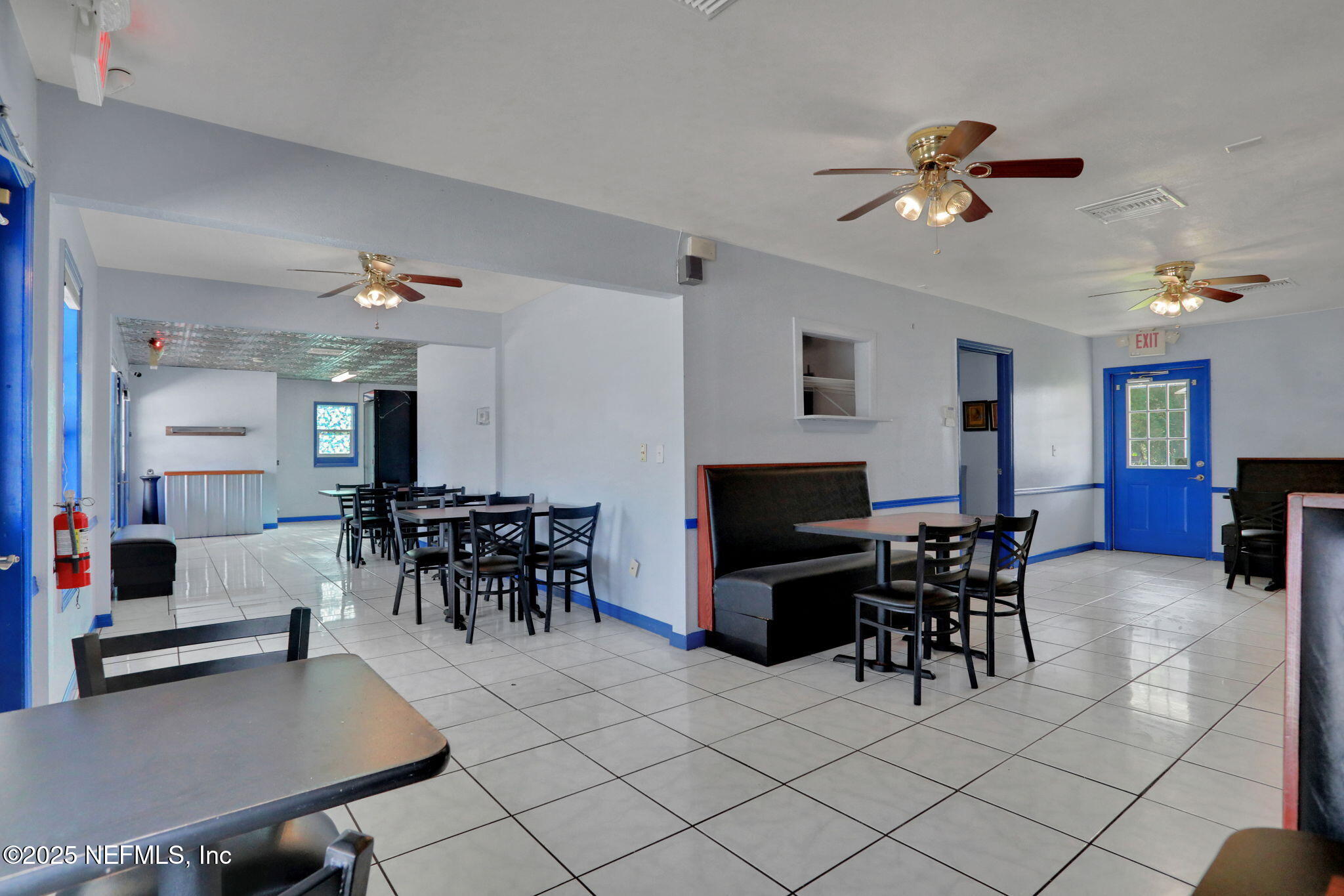413 Elm Street Welaka, FL 32193 - Photo 10 of 55 21-web-or-mls-7O0A1172