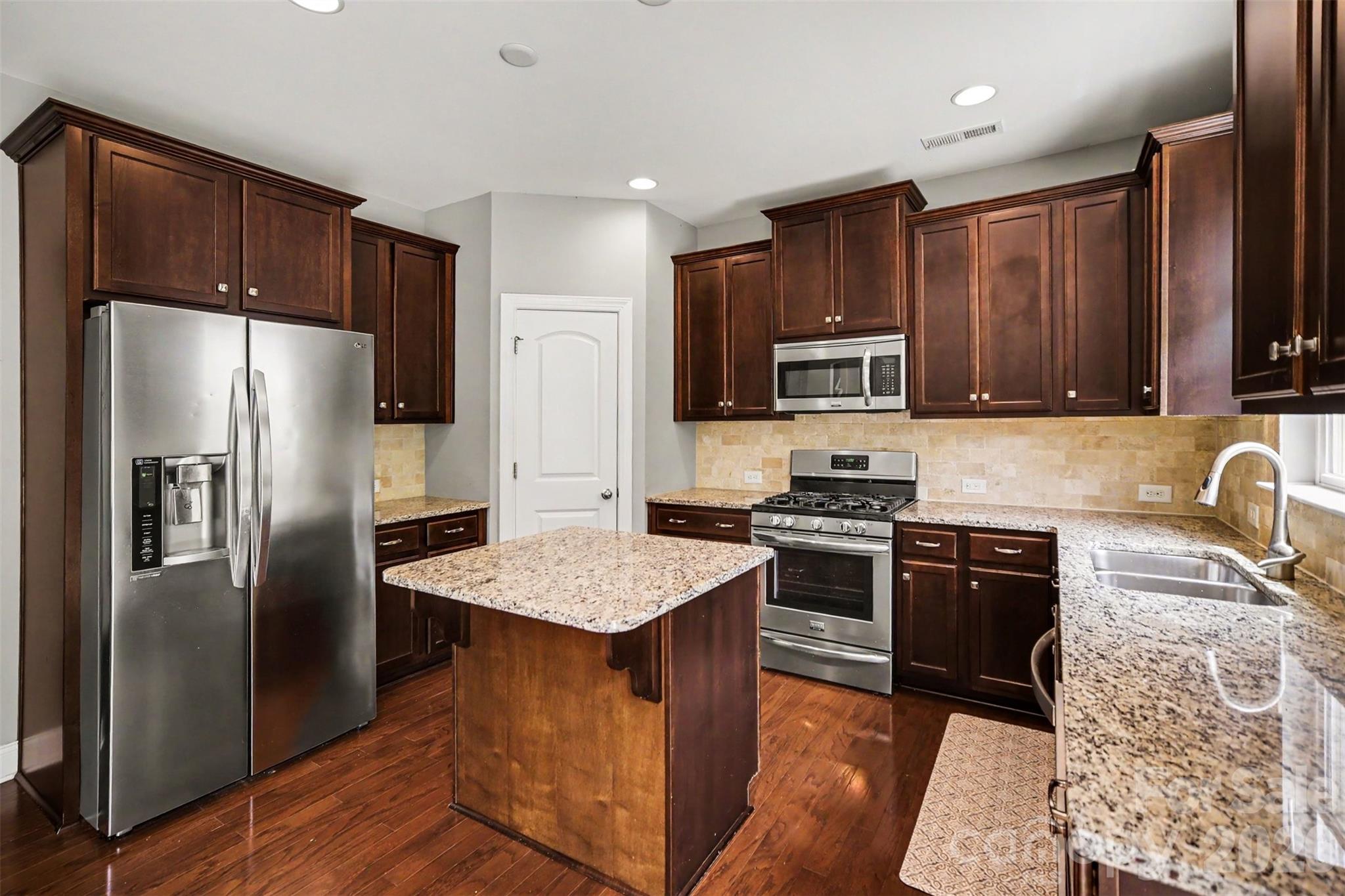 6003 Fallondale Road Waxhaw, NC 28173 - Photo 3 of 42