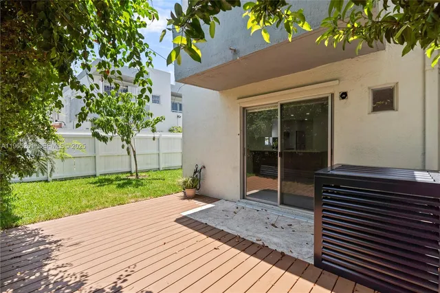 $4,500 | 3597 Southwest 17th Street, Unit 3597, Miami, FL 33145