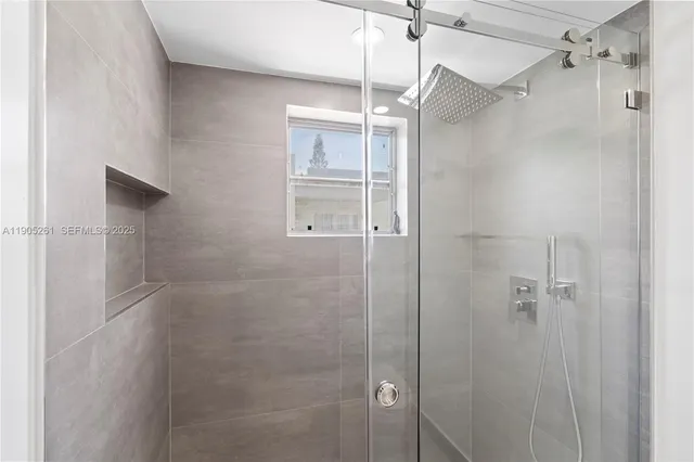 $4,500 | 3597 Southwest 17th Street, Unit 3597, Miami, FL 33145