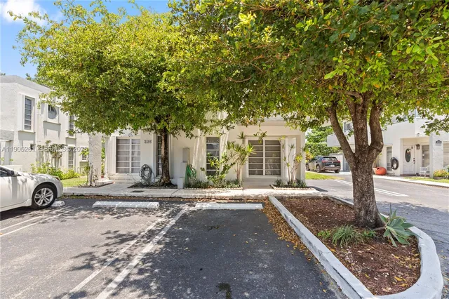 $4,500 | 3597 Southwest 17th Street, Unit 3597, Miami, FL 33145