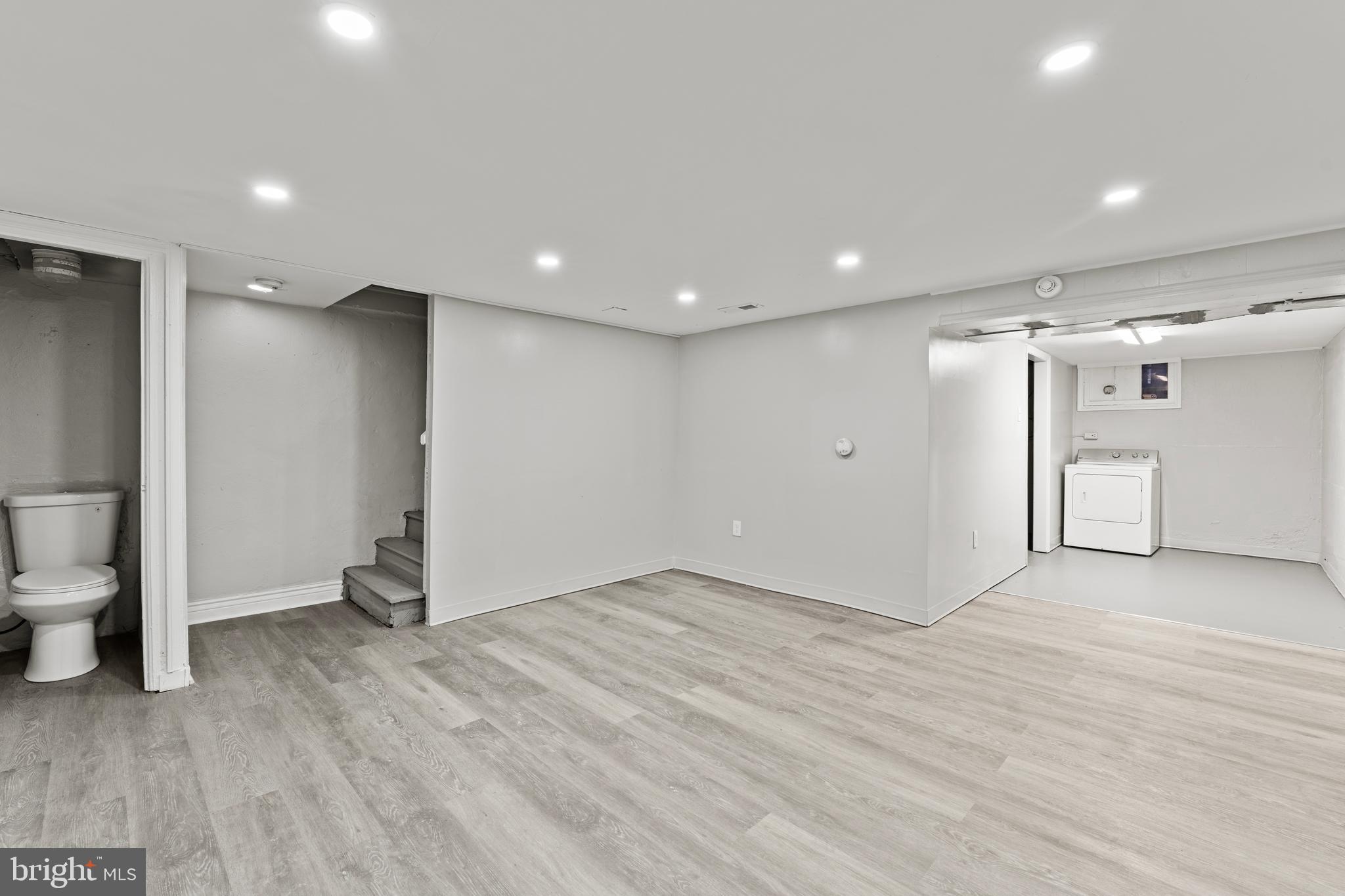 2422 Shirley Avenue Baltimore, MD 21215 - Photo 20 of 31