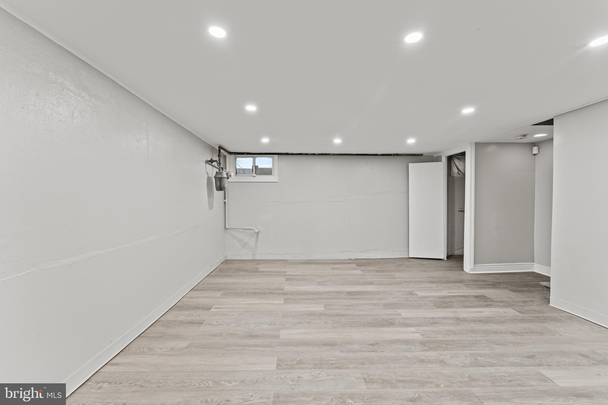 2422 Shirley Avenue Baltimore, MD 21215 - Photo 21 of 31