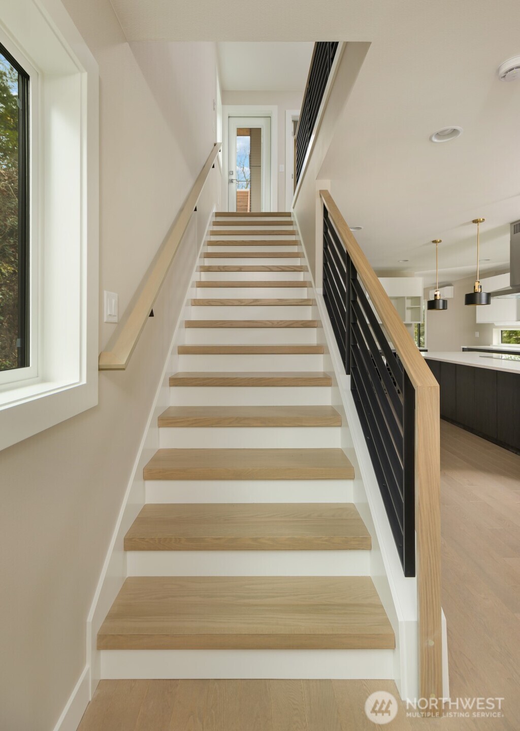 4009 21st Avenue Southwest Seattle, WA 98106 - Photo 32 of 36 a view of entryway