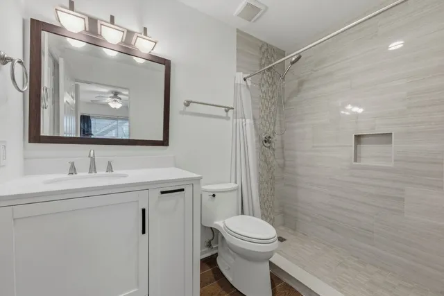 $198,000 | 304 East 33rd Street, Unit 11, Austin, TX 78705