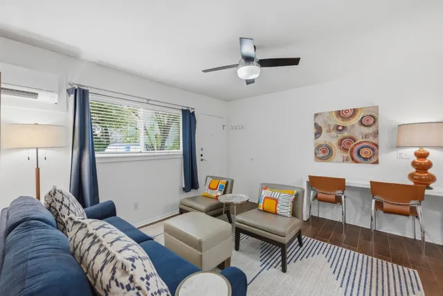 $198,000 | 304 East 33rd Street, Unit 11, Austin, TX 78705