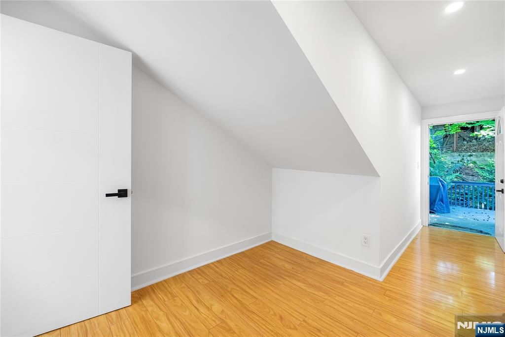 1080 River Road Edgewater, NJ 07020 - Photo 45 of 48