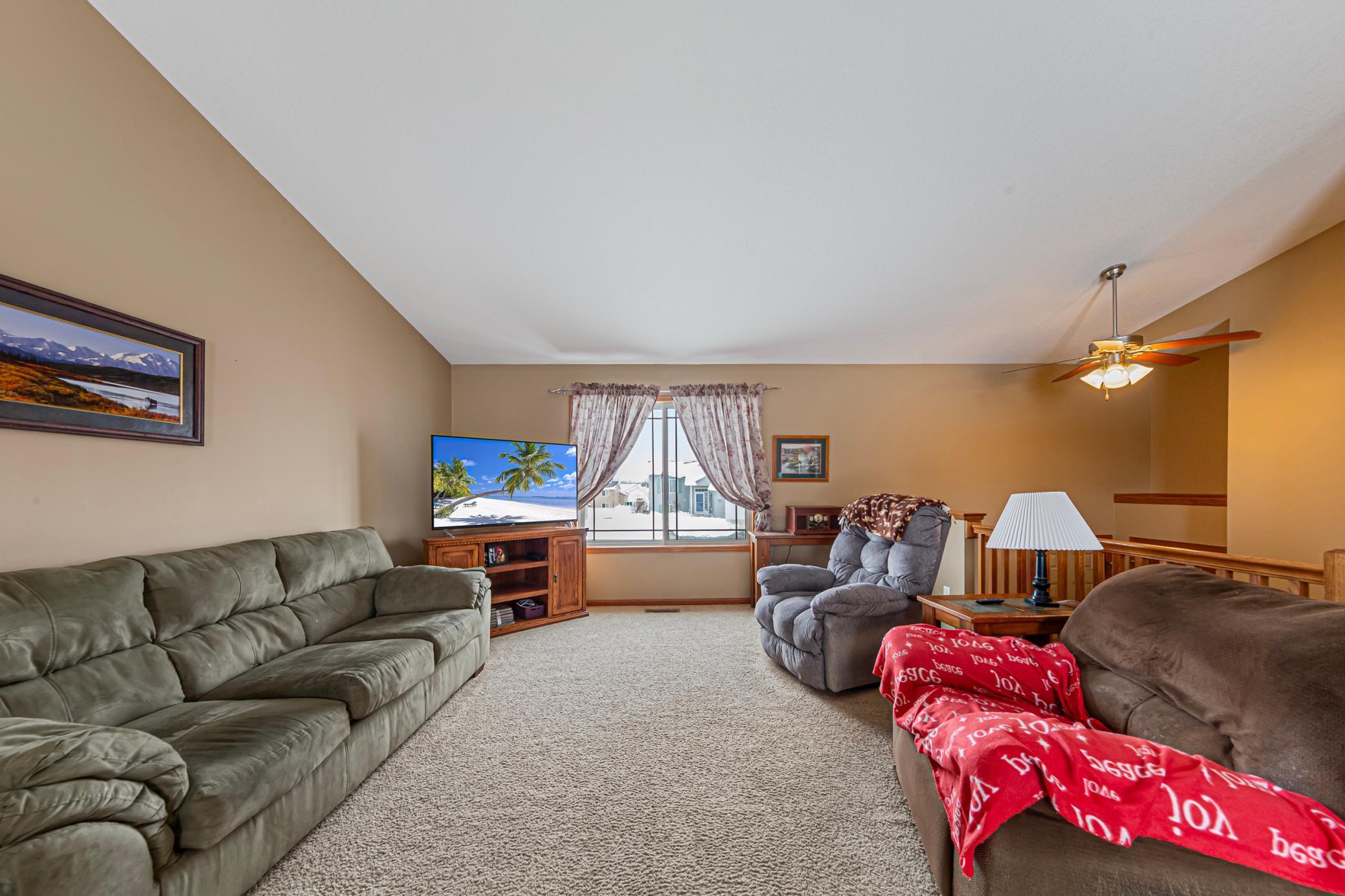 5779 Excalibur Court Northwest Rochester, MN 55901 - Photo 4 of 36