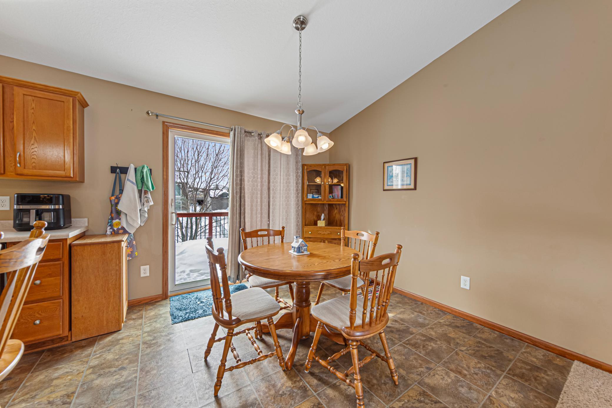 5779 Excalibur Court Northwest Rochester, MN 55901 - Photo 8 of 36